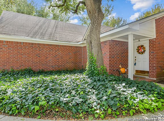 3rd image of 2531 Grove Park
