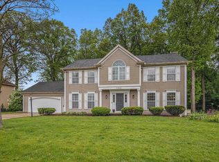 51695 Fox Pointe Ln, Granger, IN 46530