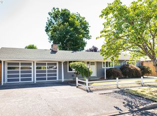 704 S Meridian St, Newberg, OR 97132