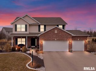 2623 W Stonehenge Ct, Peoria, IL 61615
