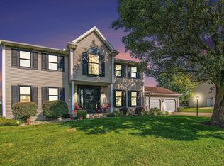 53233 Chelle Ln, Granger, IN 46530