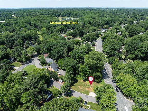 4th image of 4800 Valley Stream Rd