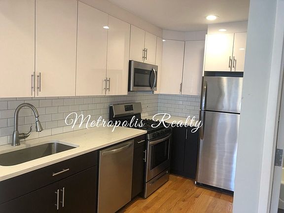 5th image of 23-23 Astoria Blvd #A1