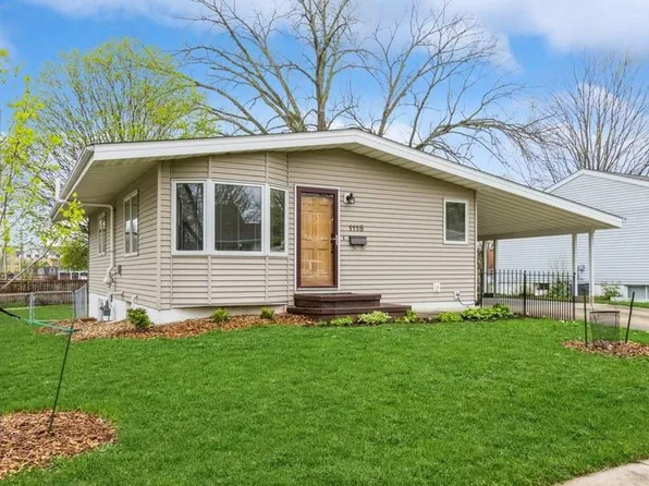 1115 Carver St, Iowa City, IA 52240
