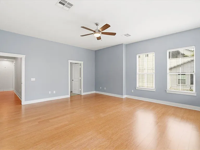 2520 Bluebonnet Ln #40 — Photo 18