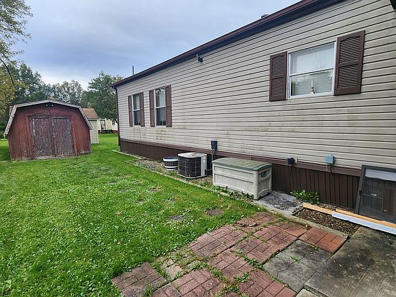 4th image of 718 Country Pines Dr SW