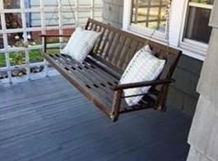 2216 Kerrwood Rd, Cleveland Heights, OH 44118