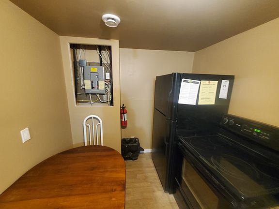2nd image of 215 E 2nd St