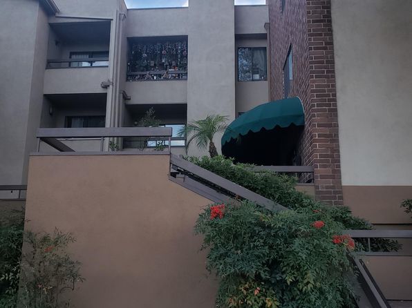 424 Oak St UNIT 225