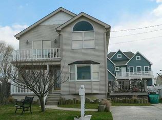 25 Macdonald Pl, Brigantine, NJ 08203
