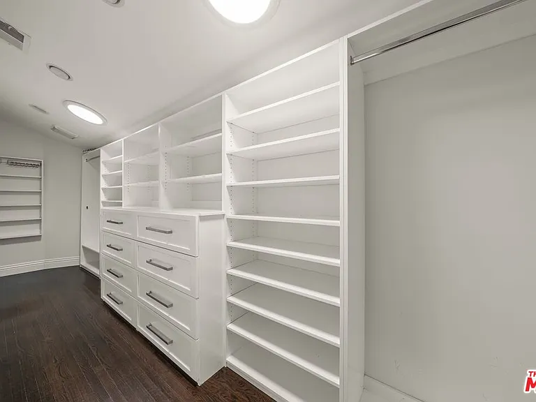 9023 Alto Cedro Dr — Photo 47