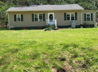 25 Pullins Ln, Stuart, VA 24171