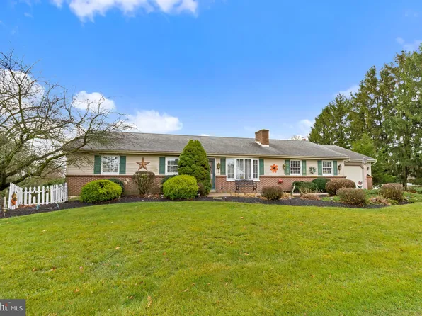 1915 White Oak Rd, Strasburg, PA 17579