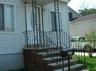 698 Carson Ave, Perth Amboy, NJ 08861