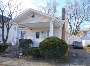 24 Webber St, Springfield, MA 01108