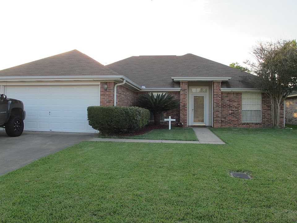 1st image of 3645 Lake Arthur Dr