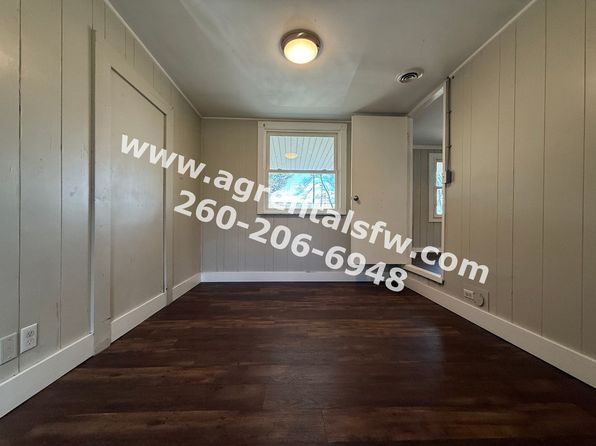 7606 N Roanoke Rd, 7606 N Roanoke Rd #1, Huntington, IN 46750