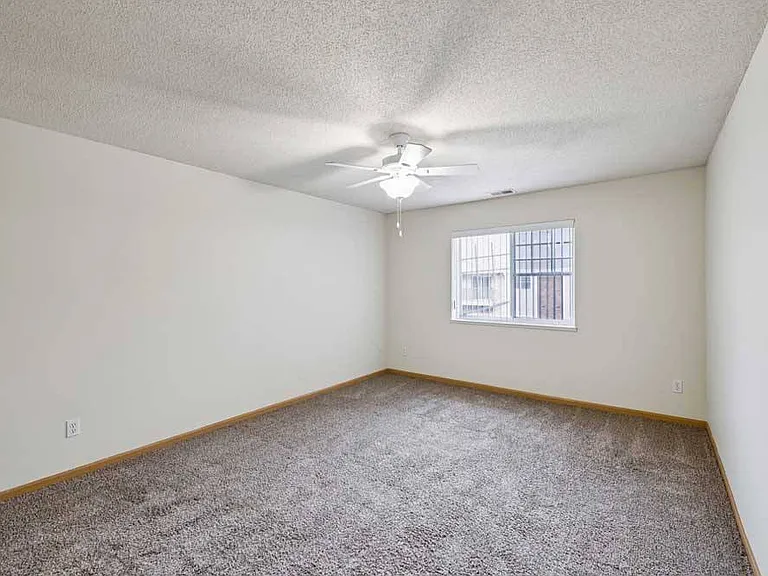 Northbrook Apartments — Photo 230