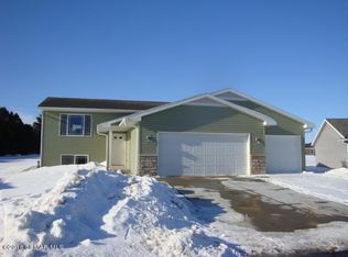 712 S Fork Pl, Kasson, MN 55944