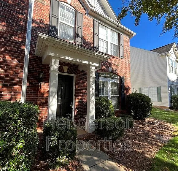 9552 Glenashley Dr — Photo 1