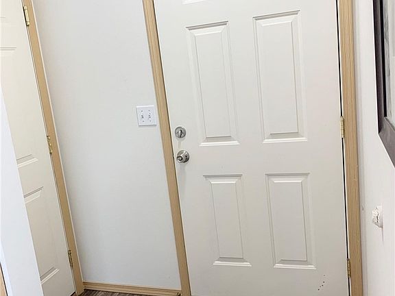 5th image of 14912 44th Dr NE