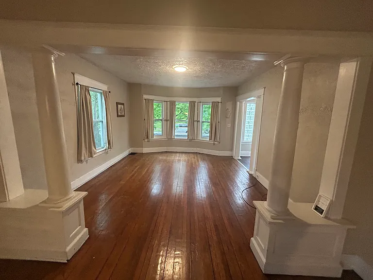 29 Coldbrook St NE #1 — Photo 3