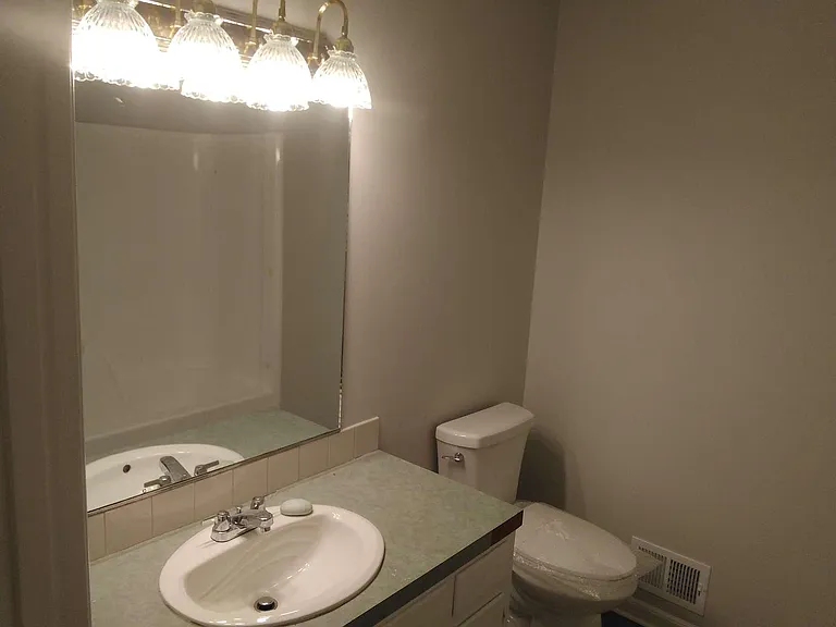 4605 Duffer Ct — Photo 5