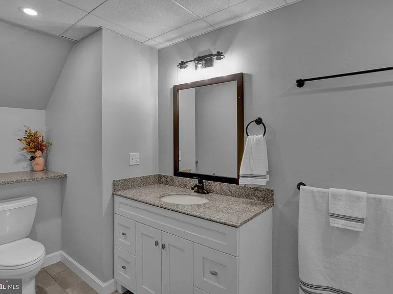 933 N Hanover St #1 — Photo 10