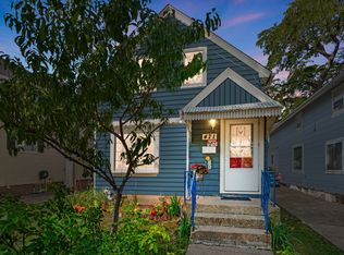 471 Jackson St, Aurora, IL 60505