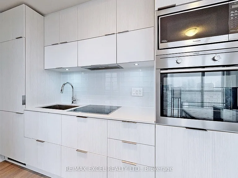 318 Richmond St W #2505 — Photo 12
