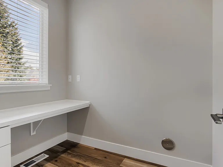 8516 SW Hamilton Ter — Photo 21