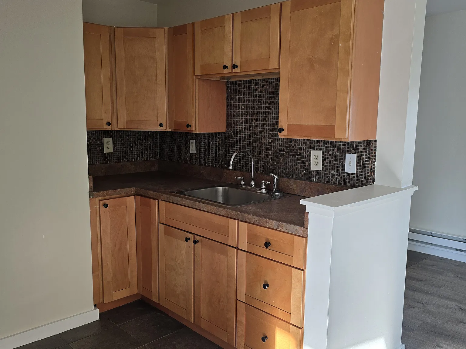 811 Main St — Photo 1