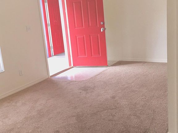 2nd image of 4920 Leonard Blvd S