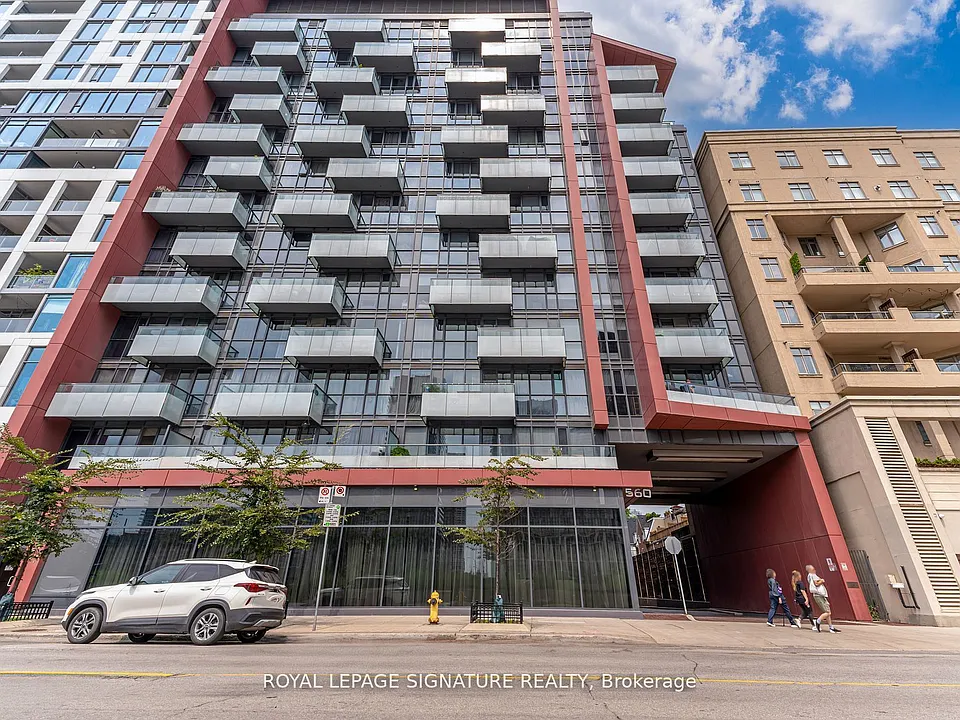 560 Front St W #1103