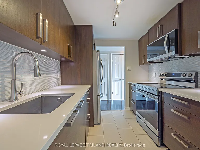 155 Kent St #606 — Photo 11