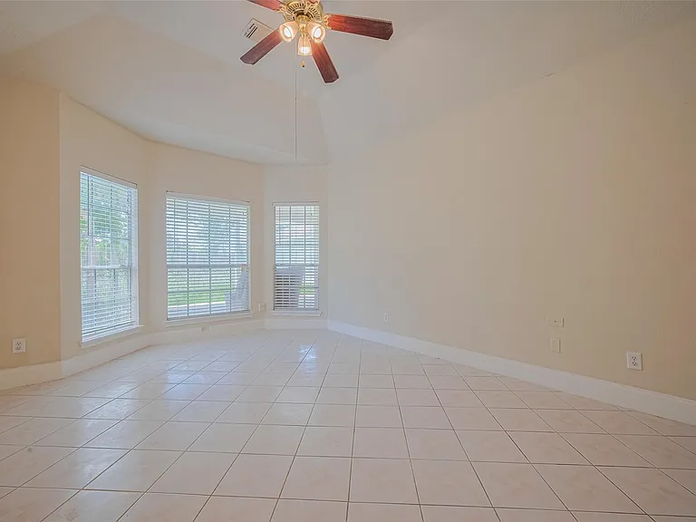 14203 Torrey Village Dr — Photo 16