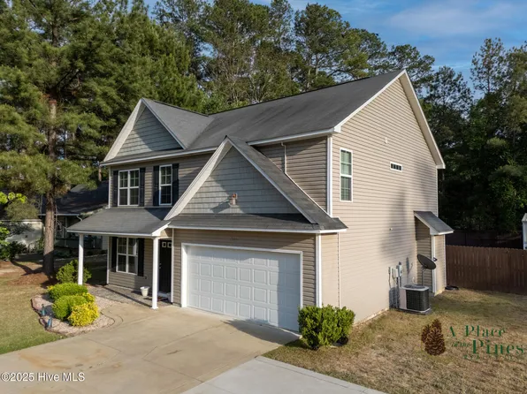 210 Pinewood Avenue, Raeford, NC 28376