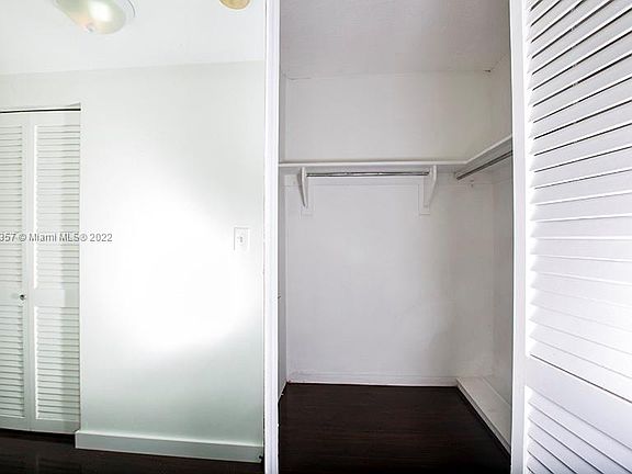 5th image of 999 Brickell Bay Dr APT 706