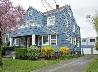 1811 NE Halsey St APT 2, Portland, OR 97232