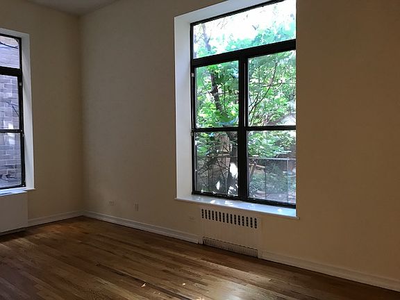 4th image of 156 E 30th St APT 1B