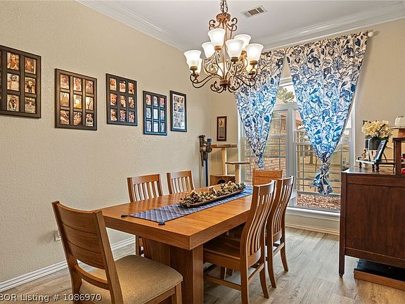 5th image of 513 Stone Mountain Loop