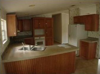 2nd image of 1035 Saint Catherine Ave