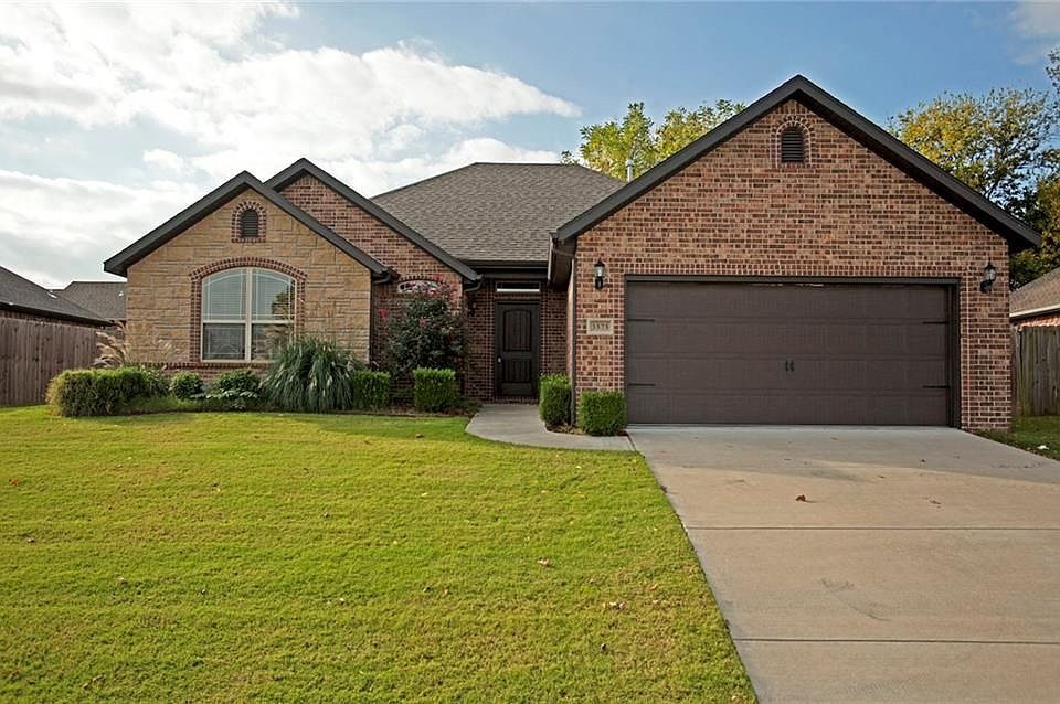 1st image of 3575 N Clearwood Dr