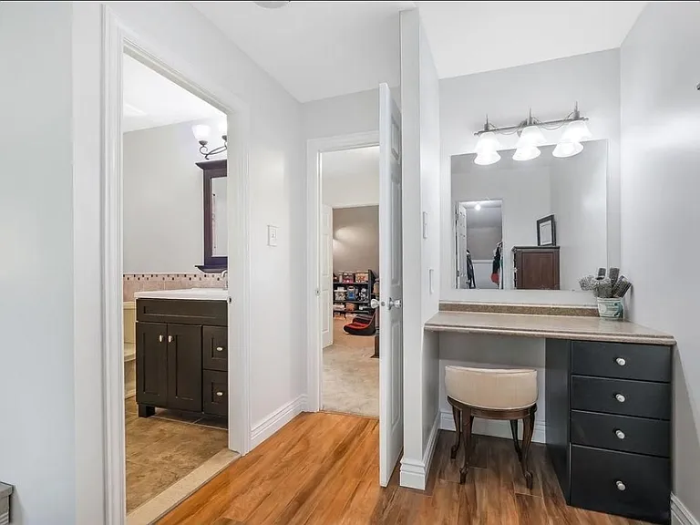 233 Shady Ln — Photo 25