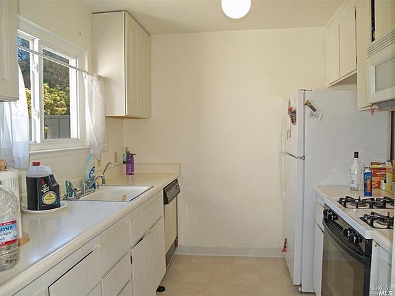 4th image of 1467 Neotomas Court