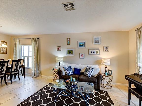 4th image of 34128 Alameda Dr