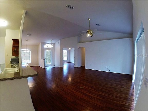 4th image of 5561 SW 83rd St