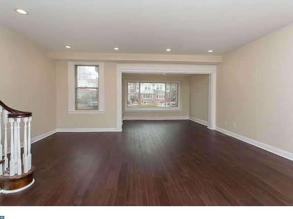 4th image of 326 E Hortter St
