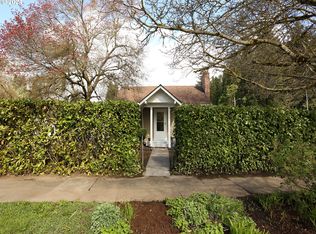 9239 N Saint Johns Ave, Portland, OR