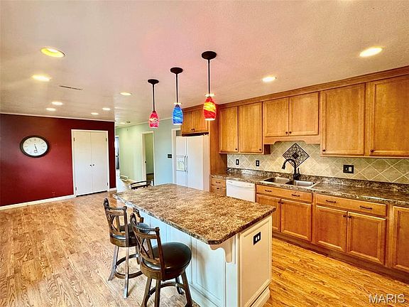 2nd image of 7631 Cedar Hill Ln